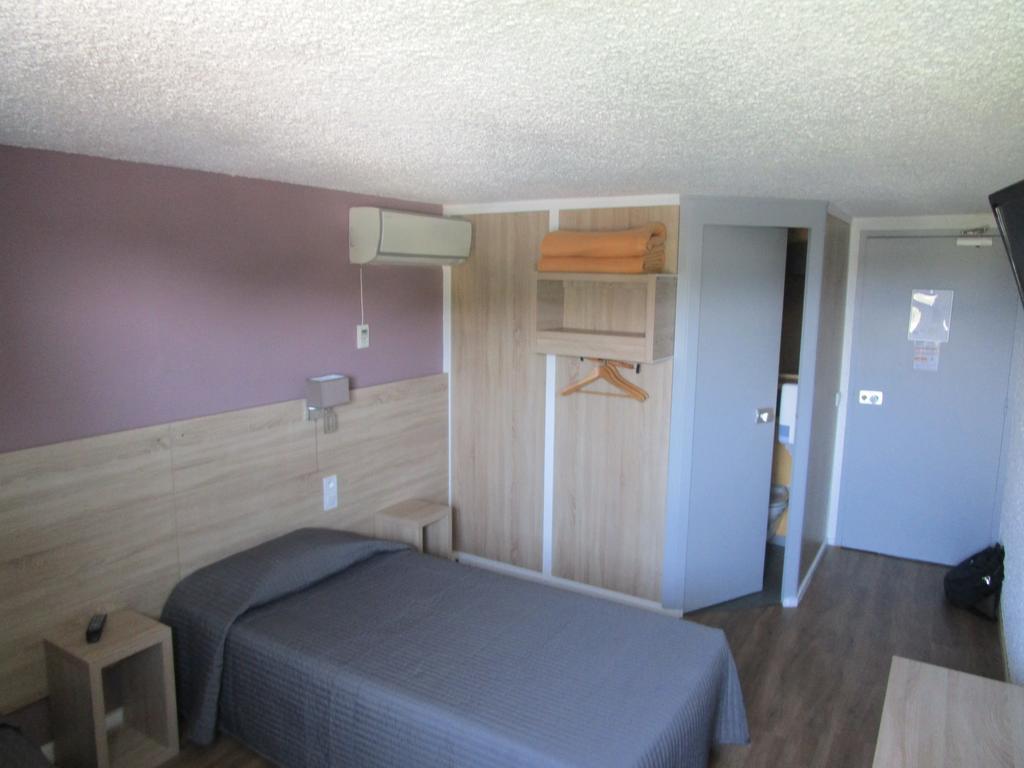 Hotel Les Tourrades Cannes Exterior foto
