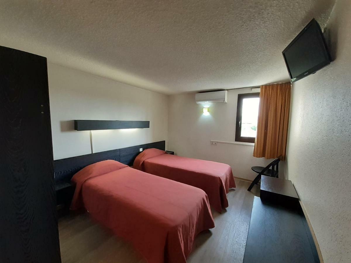 Hotel Les Tourrades Cannes Exterior foto